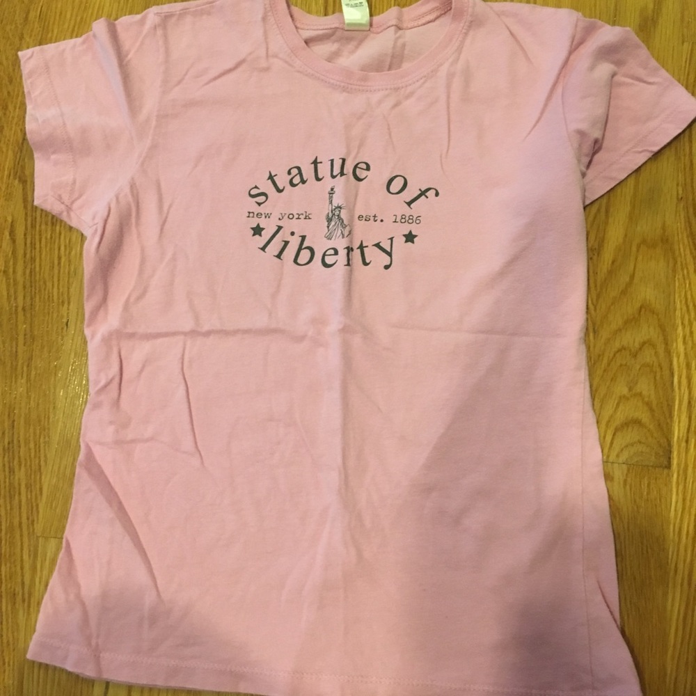 Statue of Liberty 🗽 NYC Short Sleeve Sz. Large